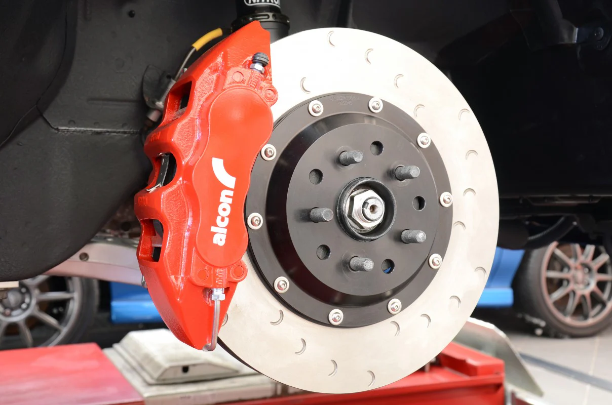 RCM / ALCON 6 Pot Front Brake Kit Red 343mm - Image 3
